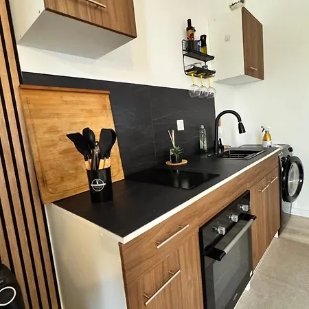 Modern With Jacuzzi ヴィラ ツーロン